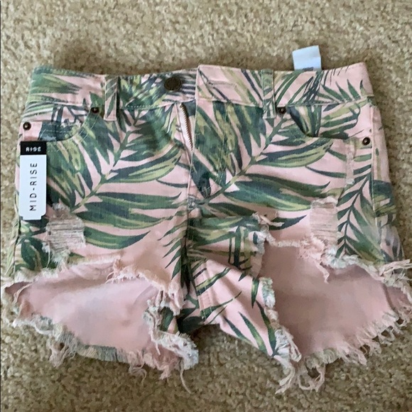 Mid Rise Pink Tropical Shorts - Picture 1 of 2